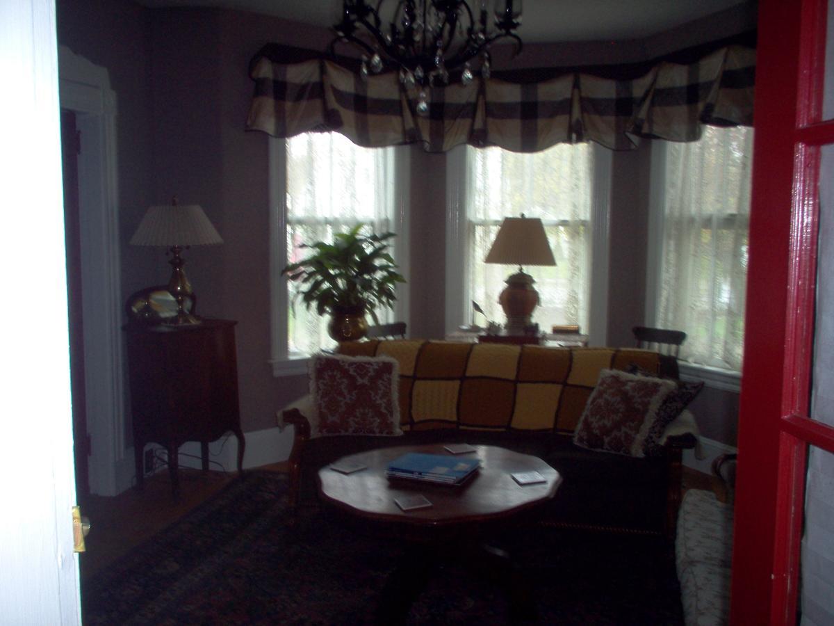 Parks Edge Inn Millinocket Экстерьер фото