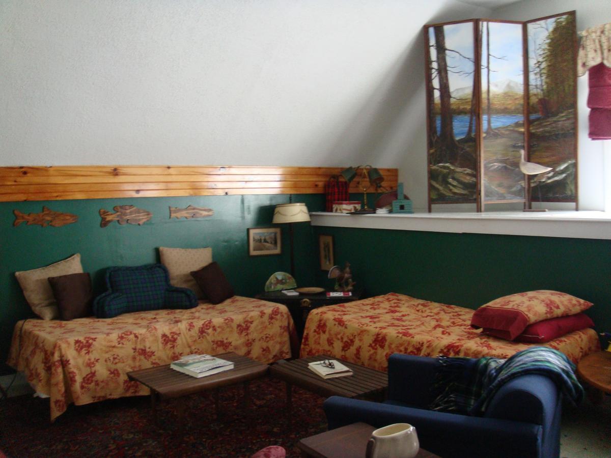 Parks Edge Inn Millinocket Экстерьер фото