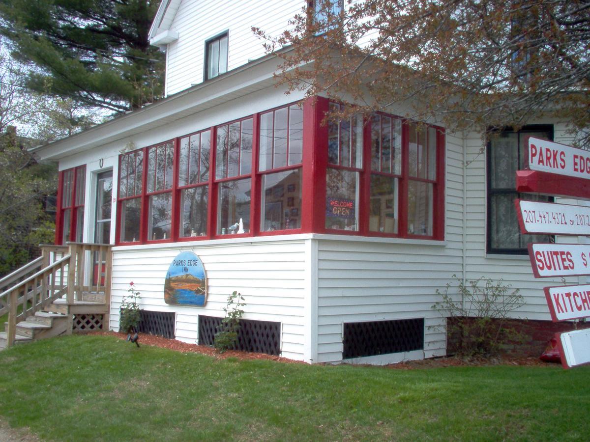 Parks Edge Inn Millinocket Экстерьер фото